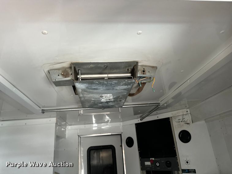 image for item EH4399 1992 GMC Aeromaster delivery truck