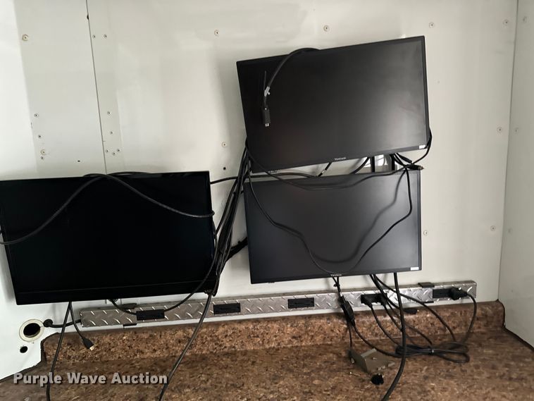 image for item EH4399 1992 GMC Aeromaster delivery truck