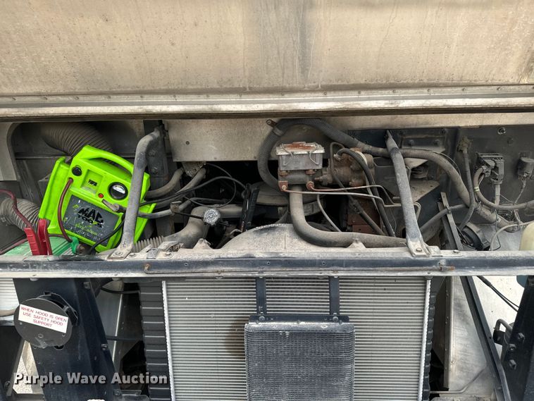 image for item EH4399 1992 GMC Aeromaster delivery truck