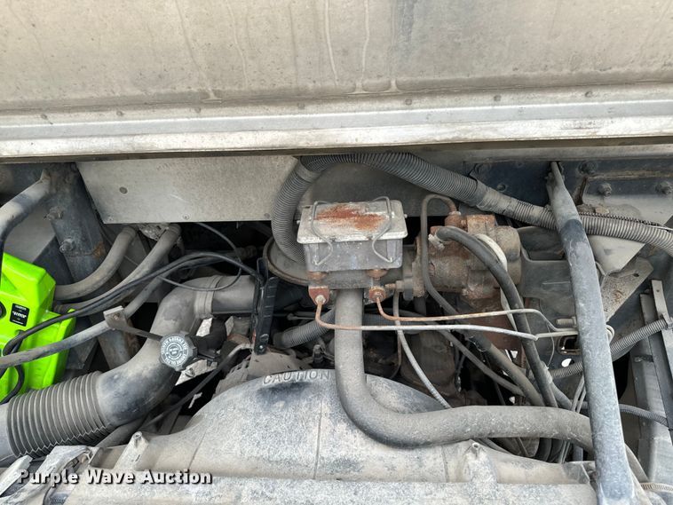 image for item EH4399 1992 GMC Aeromaster delivery truck