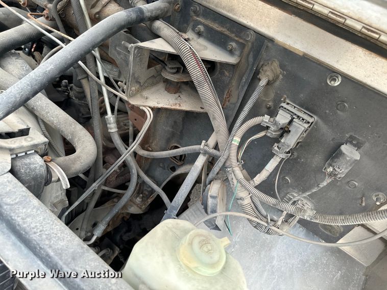 image for item EH4399 1992 GMC Aeromaster delivery truck