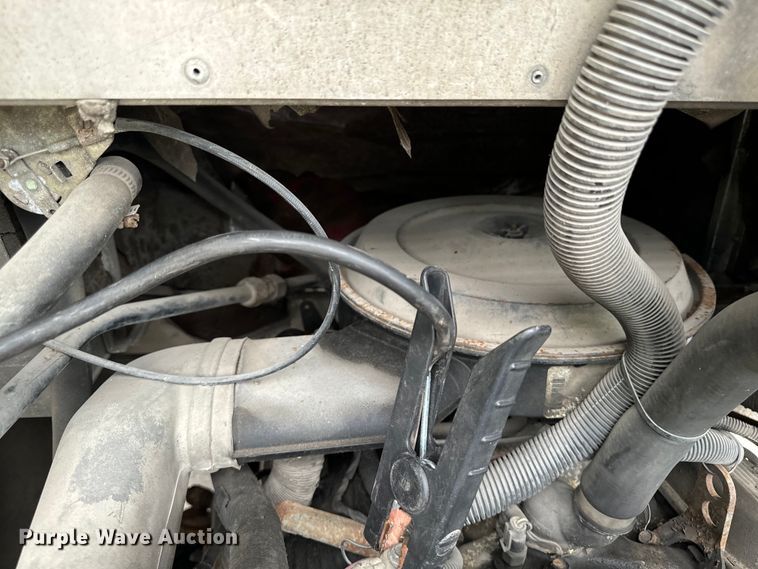 image for item EH4399 1992 GMC Aeromaster delivery truck