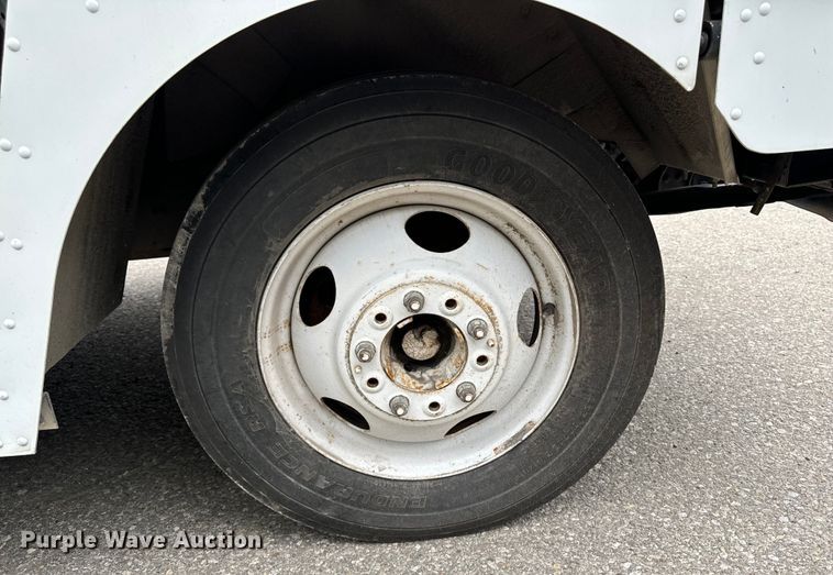 image for item EH4399 1992 GMC Aeromaster delivery truck