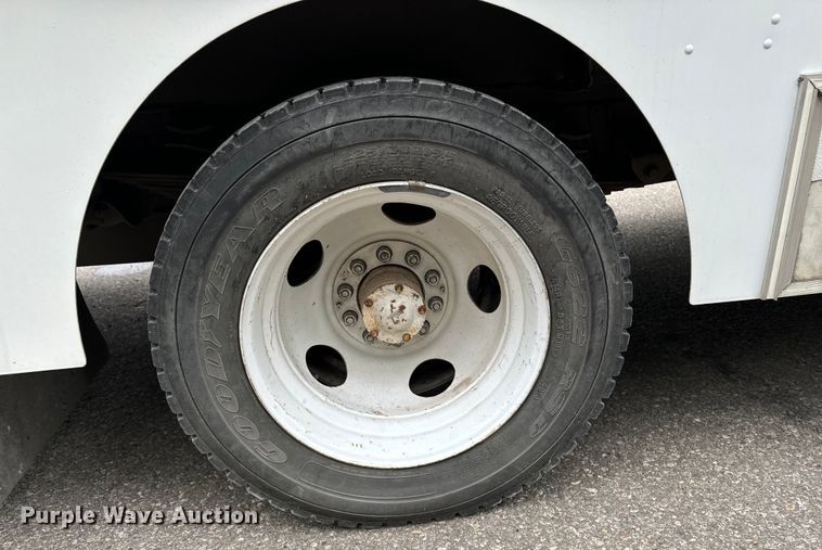 image for item EH4399 1992 GMC Aeromaster delivery truck