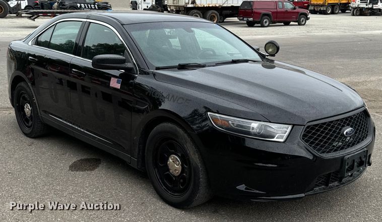 image for item EH4402 2017 Ford Taurus Police Interceptor 