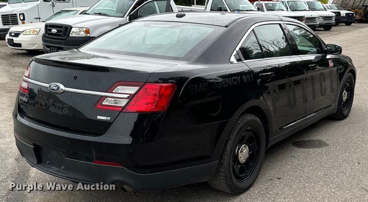 image for item EH4402 2017 Ford Taurus Police Interceptor 
