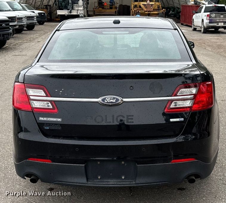 image for item EH4402 2017 Ford Taurus Police Interceptor 