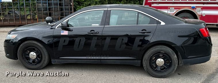 image for item EH4402 2017 Ford Taurus Police Interceptor 