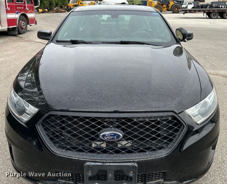 image for item EH4402 2017 Ford Taurus Police Interceptor 