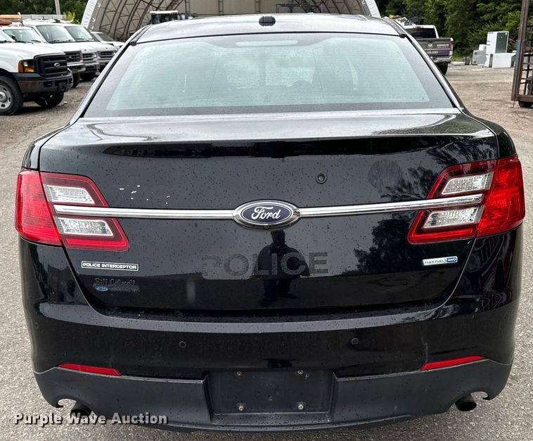 image for item EH4402 2017 Ford Taurus Police Interceptor 