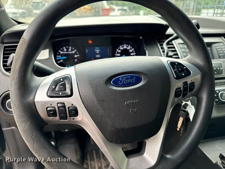 image for item EH4402 2017 Ford Taurus Police Interceptor 