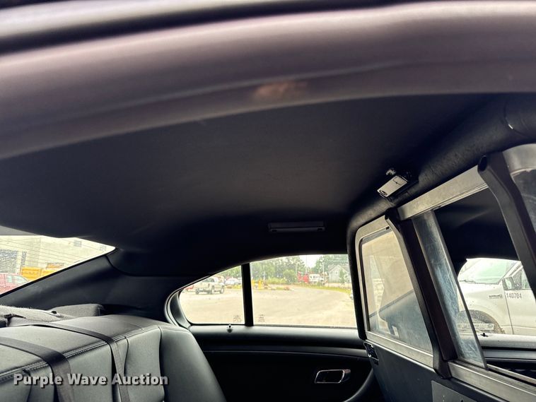 image for item EH4402 2017 Ford Taurus Police Interceptor 