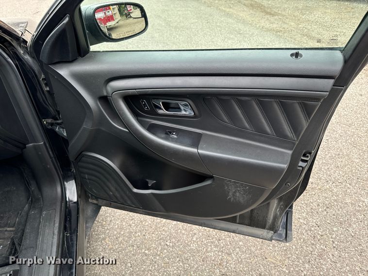 image for item EH4402 2017 Ford Taurus Police Interceptor 