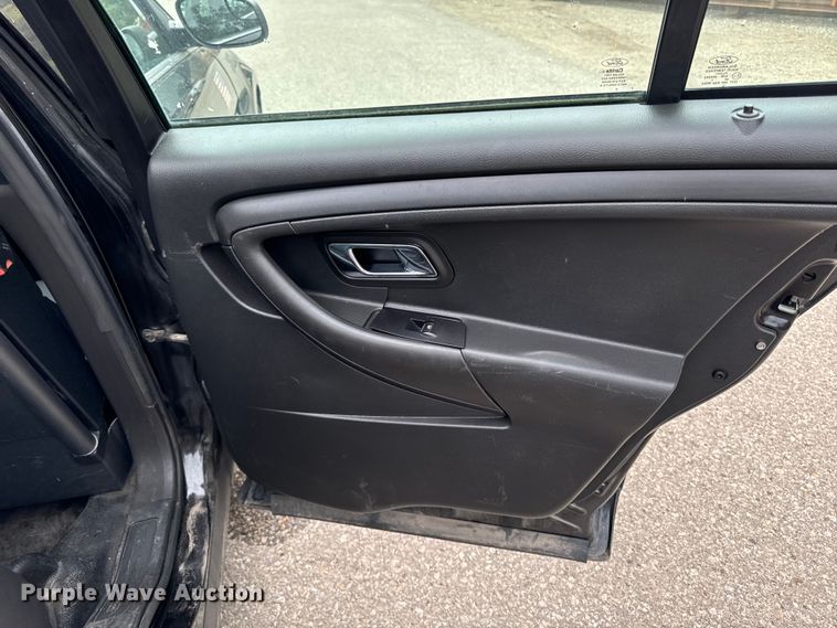 image for item EH4402 2017 Ford Taurus Police Interceptor 