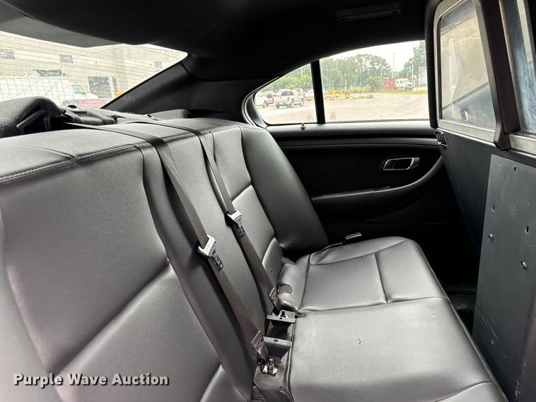 image for item EH4402 2017 Ford Taurus Police Interceptor 