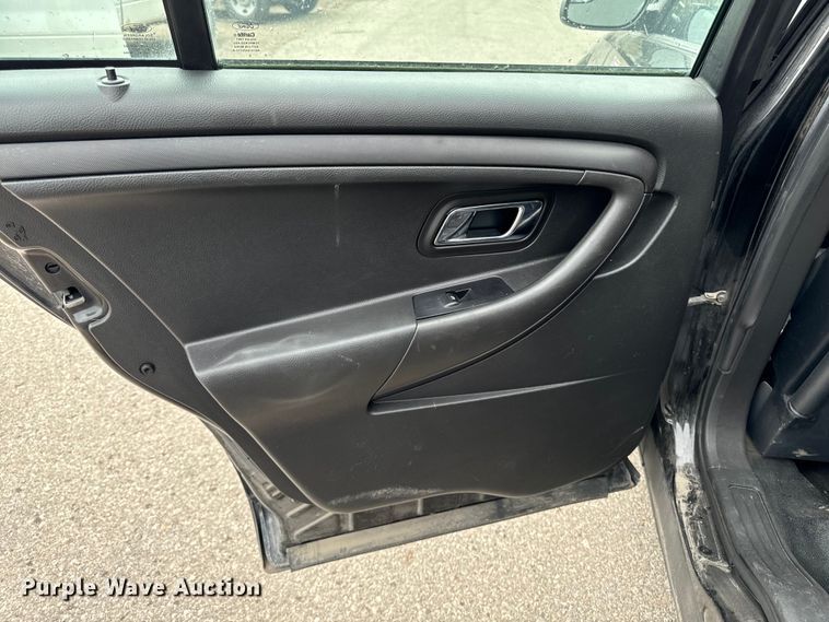 image for item EH4402 2017 Ford Taurus Police Interceptor 