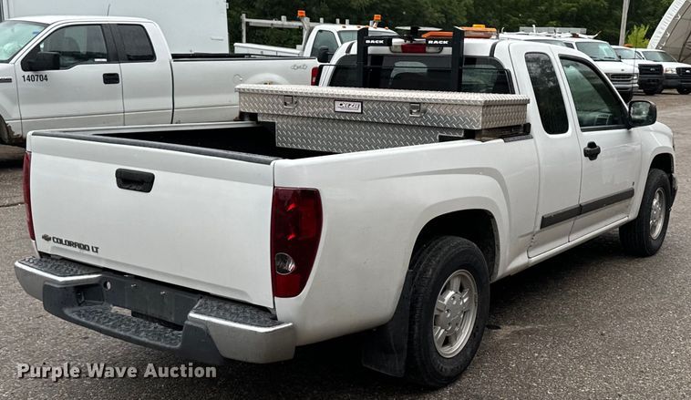 image for item EH4404 2008 Chevorlet Colorado Ext. Cab pickup truck