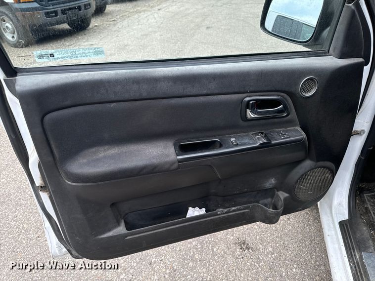 image for item EH4404 2008 Chevorlet Colorado Ext. Cab pickup truck