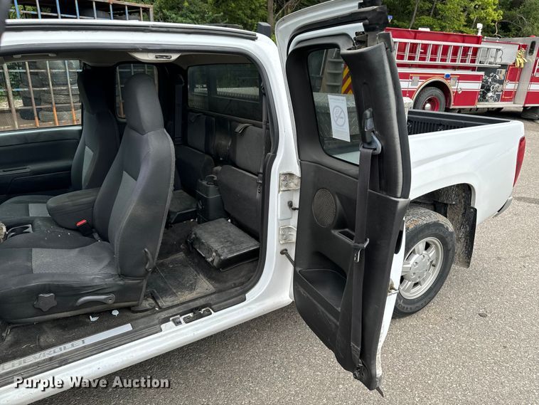 image for item EH4404 2008 Chevorlet Colorado Ext. Cab pickup truck