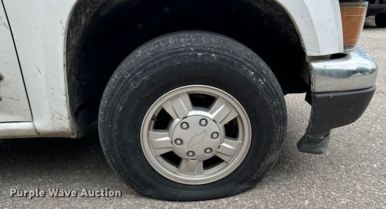 image for item EH4404 2008 Chevorlet Colorado Ext. Cab pickup truck
