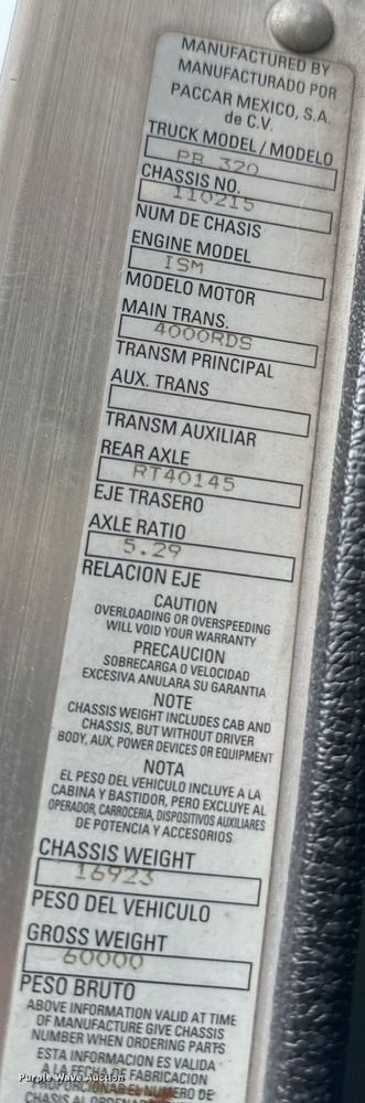 image for item EH4406 2010 Peterbilt 320 refuse truck