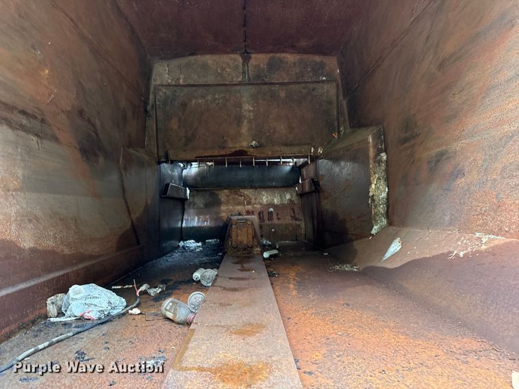 image for item EH4407 2014 Peterbilt 320 refuse truck