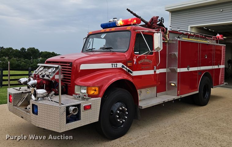 image for item EI3970 1993 International  4900 pumper fire truck