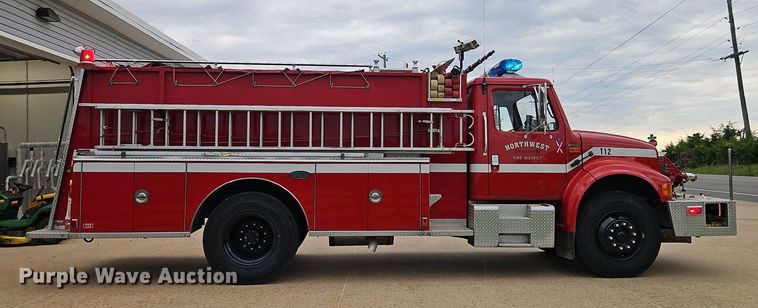 image for item EI3970 1993 International  4900 pumper fire truck