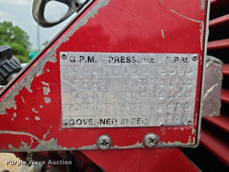 image for item EI3970 1993 International  4900 pumper fire truck