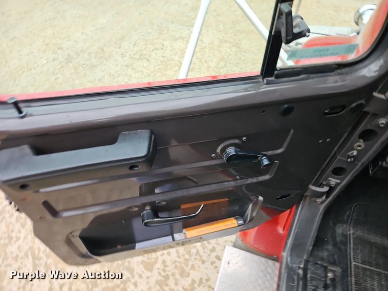 image for item EI3970 1993 International  4900 pumper fire truck