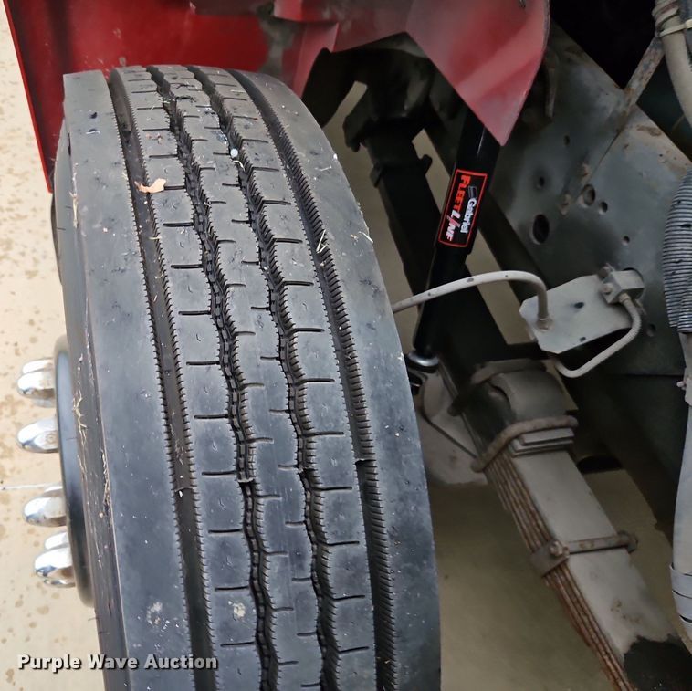 image for item EI3970 1993 International  4900 pumper fire truck