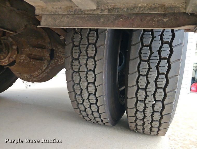 image for item EI3970 1993 International  4900 pumper fire truck