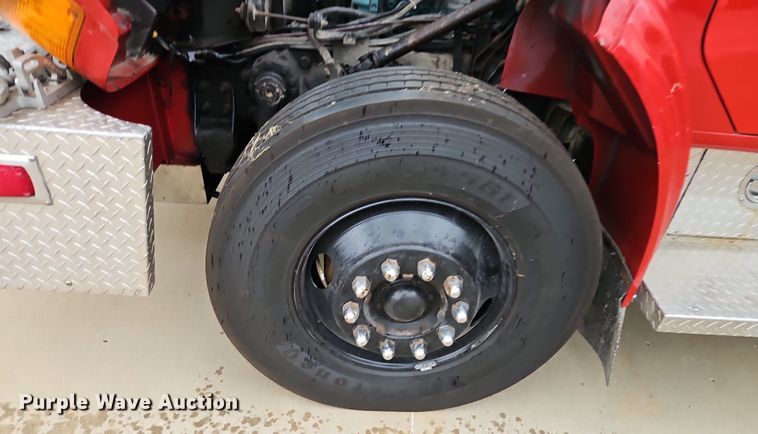 image for item EI3970 1993 International  4900 pumper fire truck