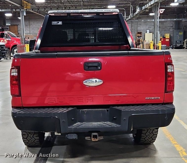 image for item EI8221 2012 Ford F350 Super Duty Crew Cab pickup truck