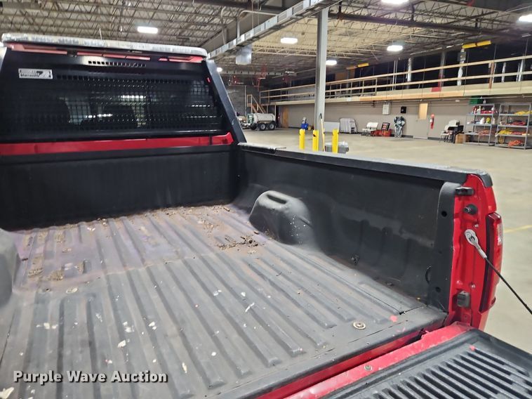 image for item EI8221 2012 Ford F350 Super Duty Crew Cab pickup truck