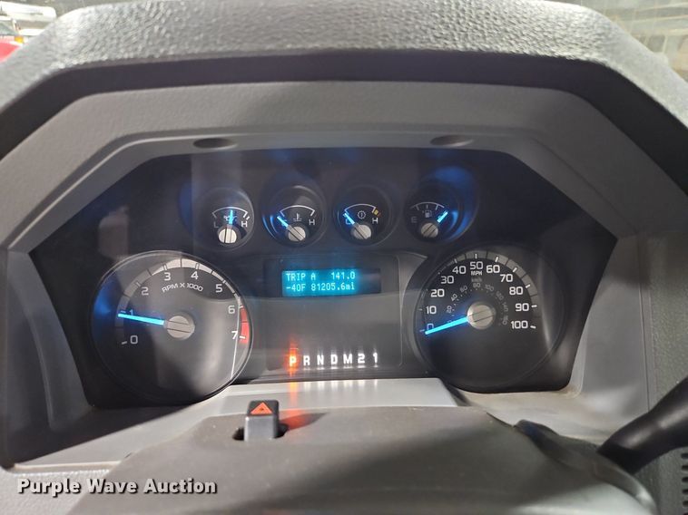 image for item EI8221 2012 Ford F350 Super Duty Crew Cab pickup truck