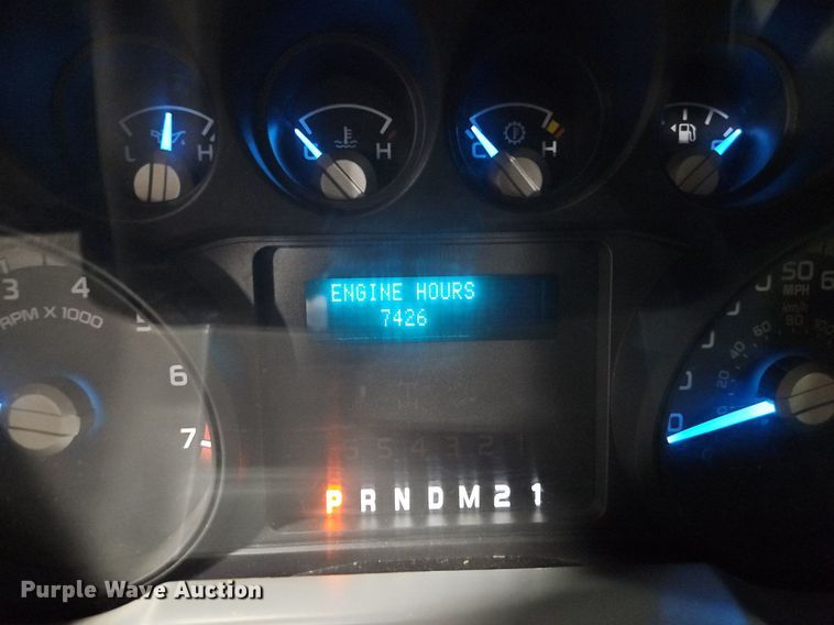 image for item EI8221 2012 Ford F350 Super Duty Crew Cab pickup truck