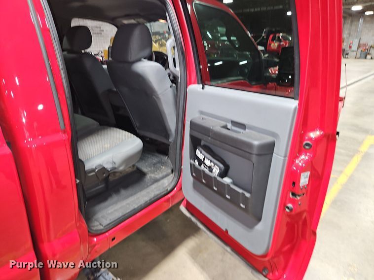 image for item EI8221 2012 Ford F350 Super Duty Crew Cab pickup truck