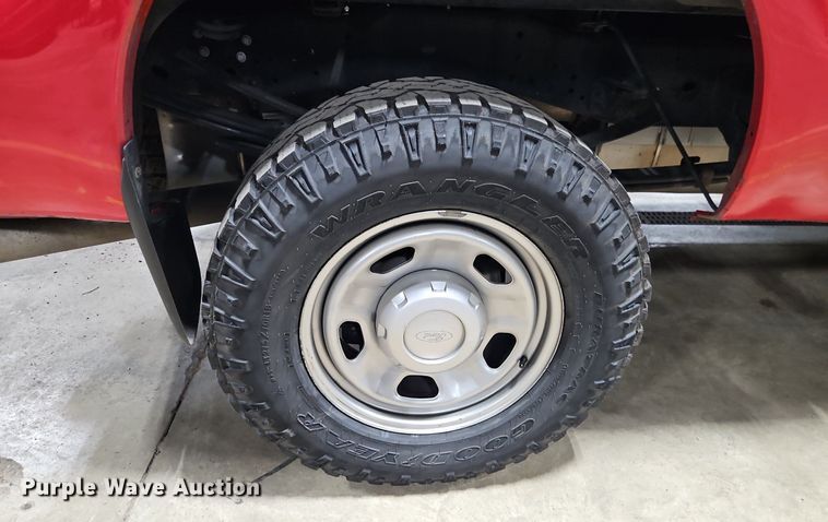 image for item EI8221 2012 Ford F350 Super Duty Crew Cab pickup truck