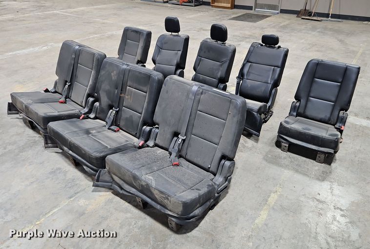 image for item EI8222 (8) Ford Explorer rear seats