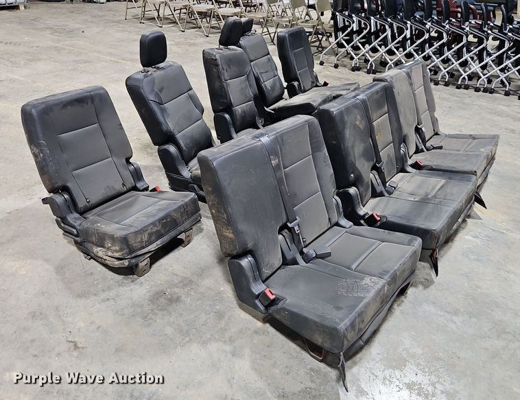 image for item EI8222 (8) Ford Explorer rear seats