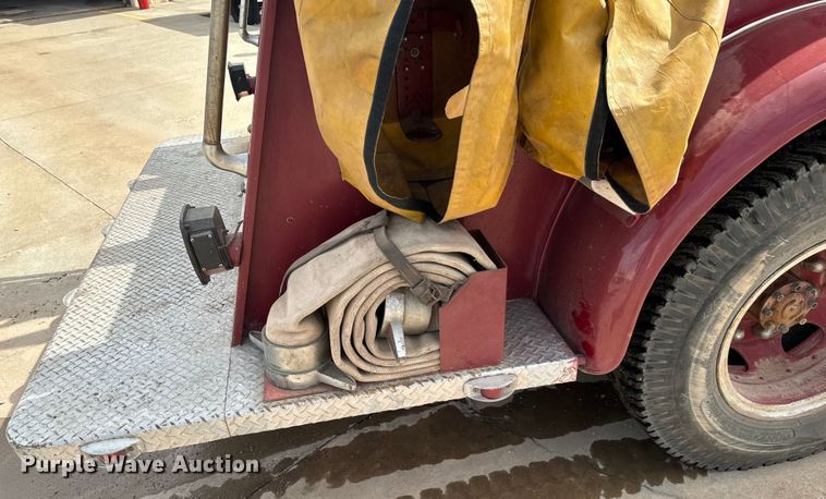 image for item EJ0321 1952 American-LaFrance  pumper fire truck