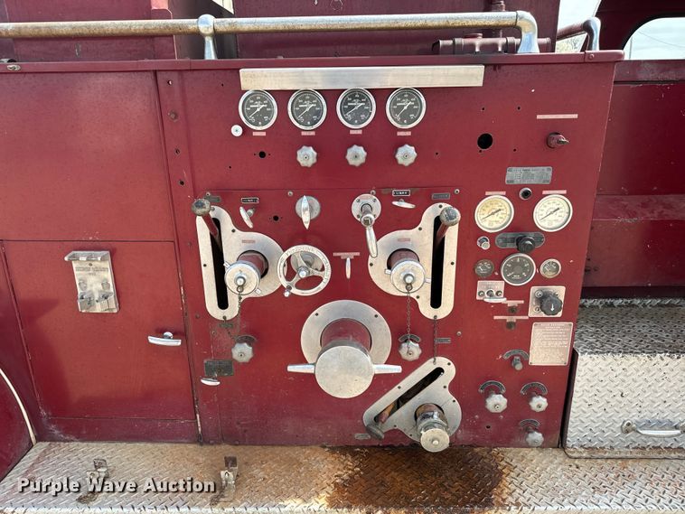 image for item EJ0321 1952 American-LaFrance  pumper fire truck