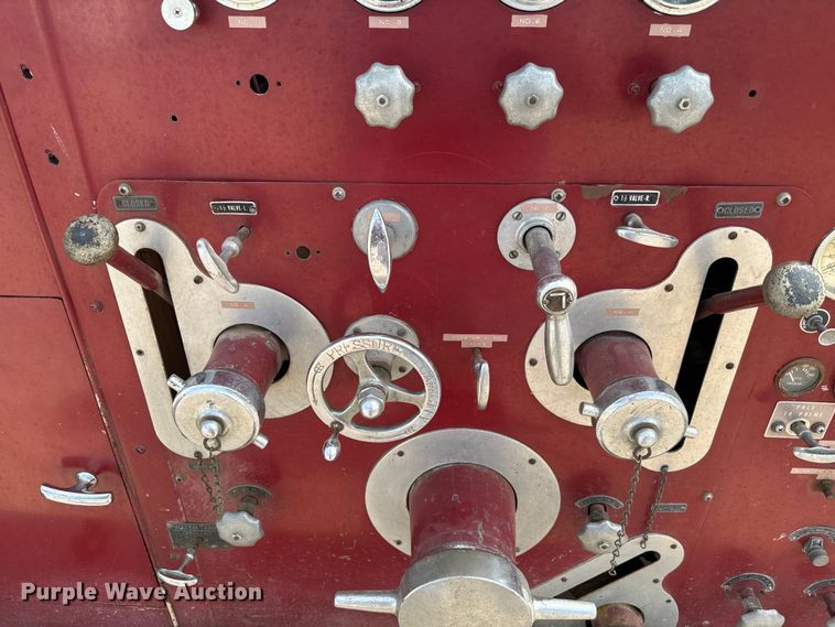 image for item EJ0321 1952 American-LaFrance  pumper fire truck