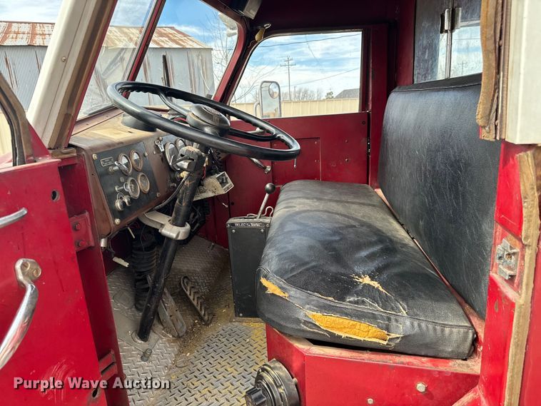 image for item EJ0321 1952 American-LaFrance  pumper fire truck