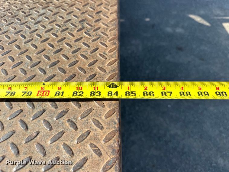 image for item EJ4471 2000 Ford F250 Super Duty SuperCab flatbed pickup truck