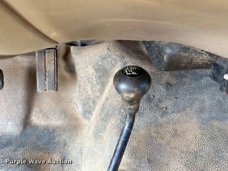 image for item EJ4471 2000 Ford F250 Super Duty SuperCab flatbed pickup truck