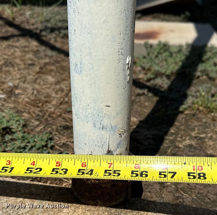 image for item EJ8861 (2) fuel tanks