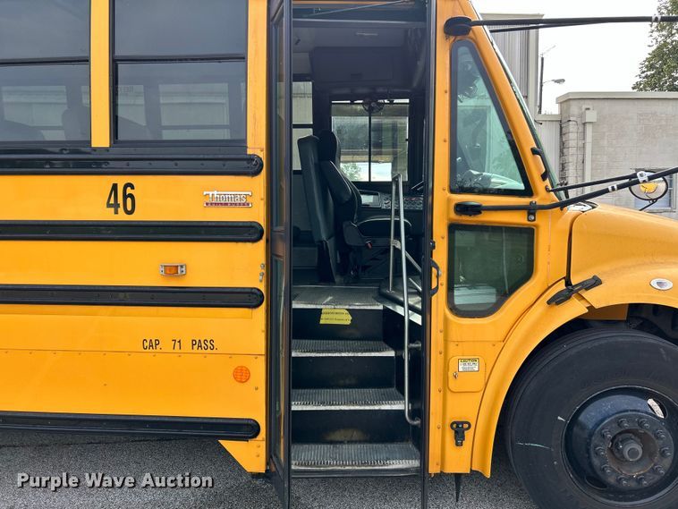 image for item EK3046 2014 Thomas Built Saf-T-Liner C2 school bus