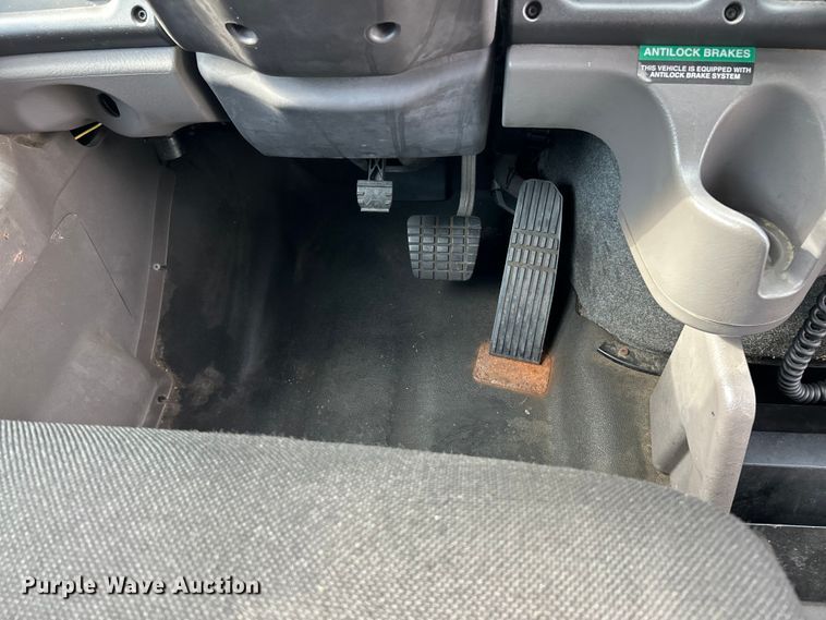 image for item EK3046 2014 Thomas Built Saf-T-Liner C2 school bus